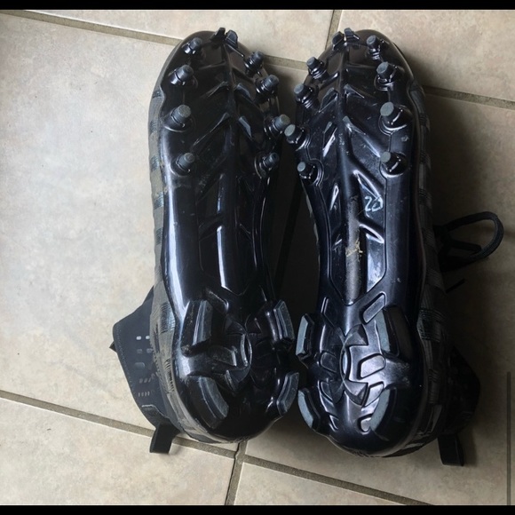 Under armor cleats - Picture 4 of 6